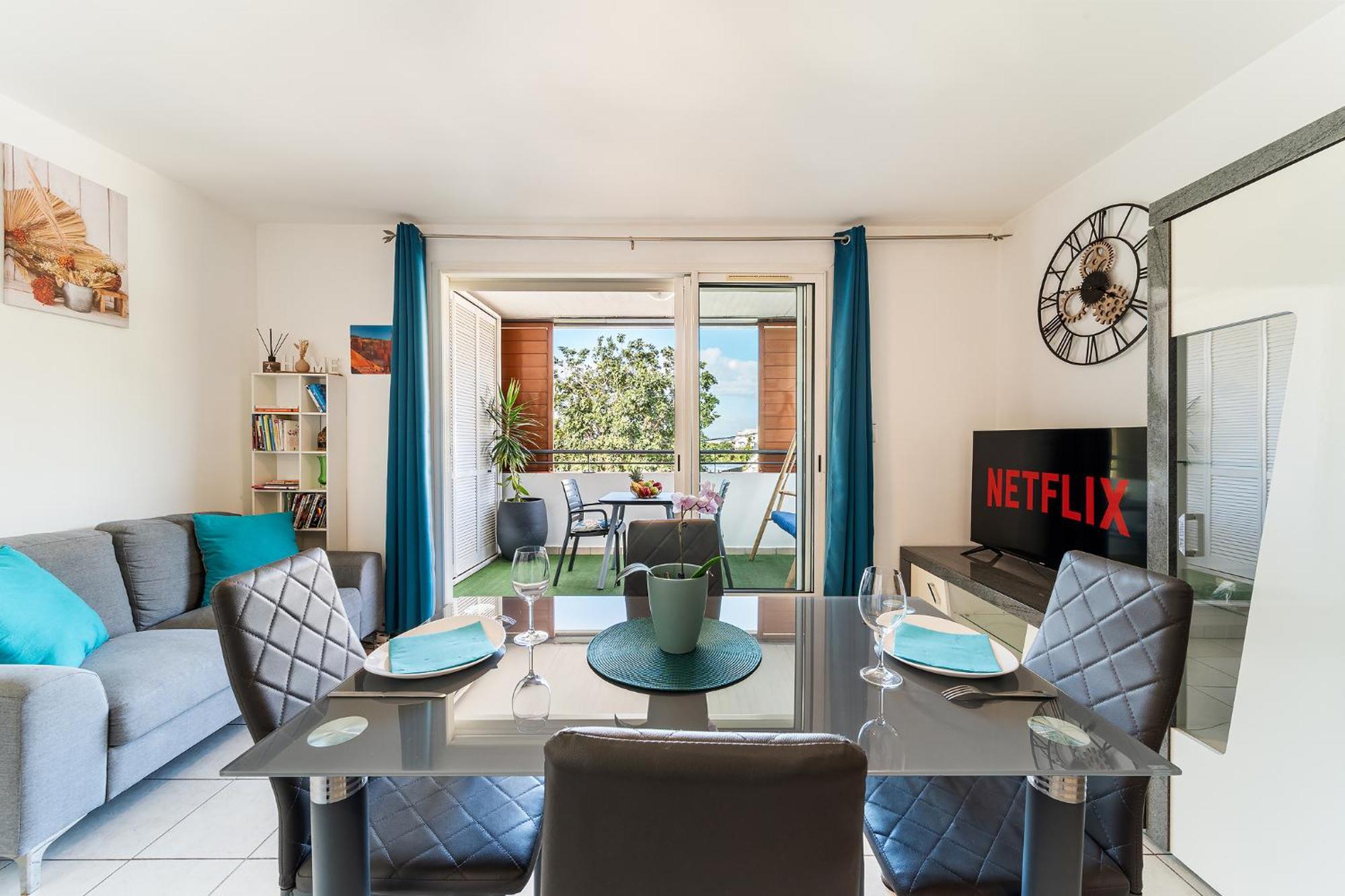 Arrivee Autonome - Parking Interieur - Netflix Apartment Сен Дьони Екстериор снимка